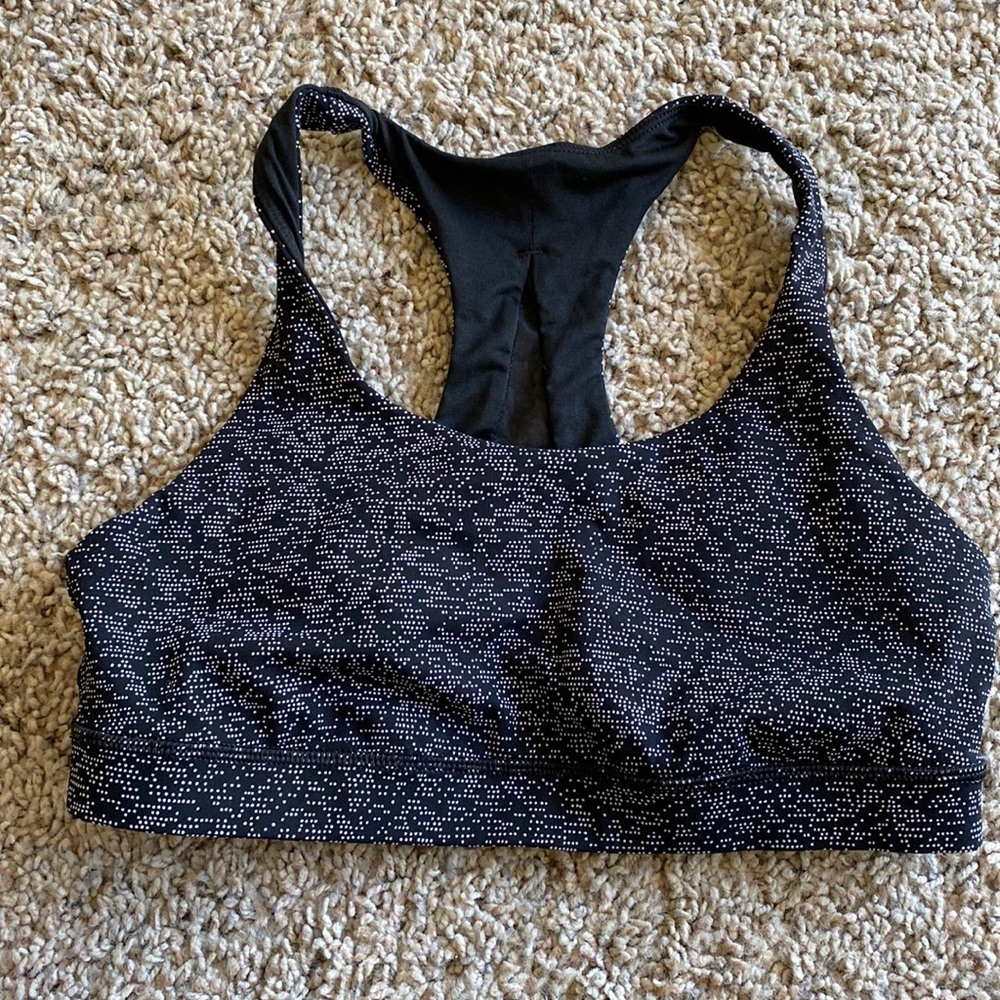 Lululemon sports bra